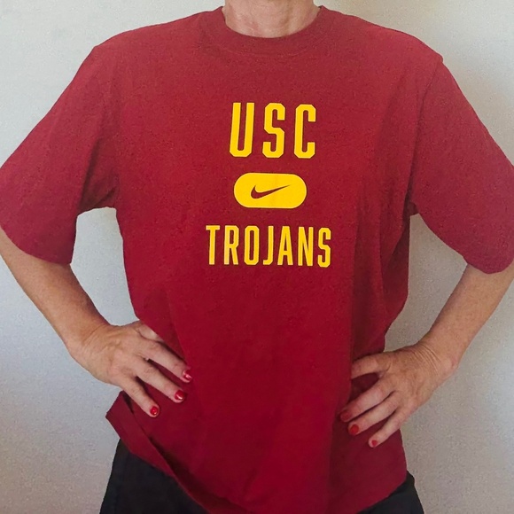 Nike USC Loose Fit T-shirt, Size Small - Picture 2 of 5